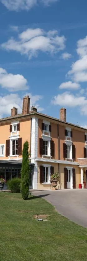 Hôtel du Bois Blanc Domaine d'Epeyssoles Georges Blanc，位于沃纳斯的酒店