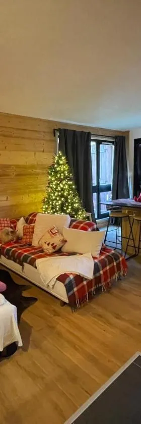 Très bel appartement spacieux，位于雷加霍斯达哈施的酒店
