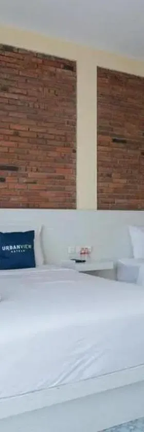 Urbanview Hotel Omah Anin Batu by RedDoorz，位于特勒贡的酒店