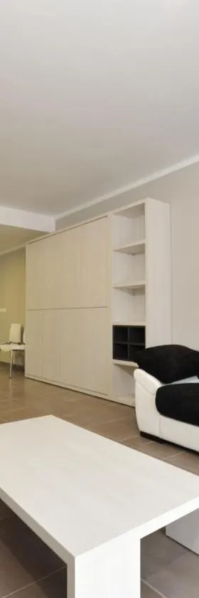 Aparthotel Meseguer，位于阿尔卡尼斯的酒店