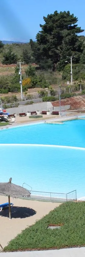 Laguna Bahia Marina Algarrobo，位于圣安东尼奥的酒店