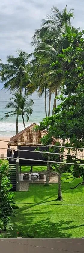 RKO Villa27 - Unawatuna，位于哈巴拉杜瓦的酒店
