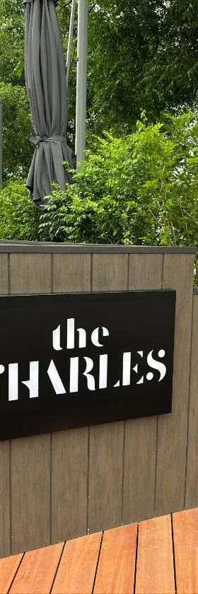The Charles，位于沃加沃加的酒店