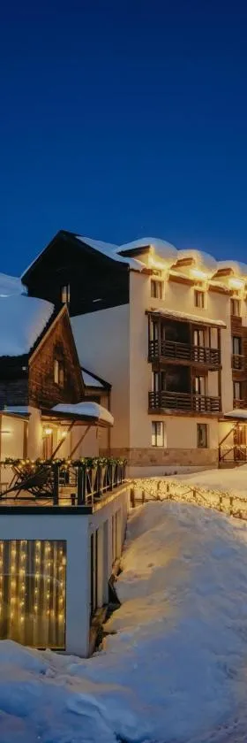 Alpina Hotel，位于古多里的酒店