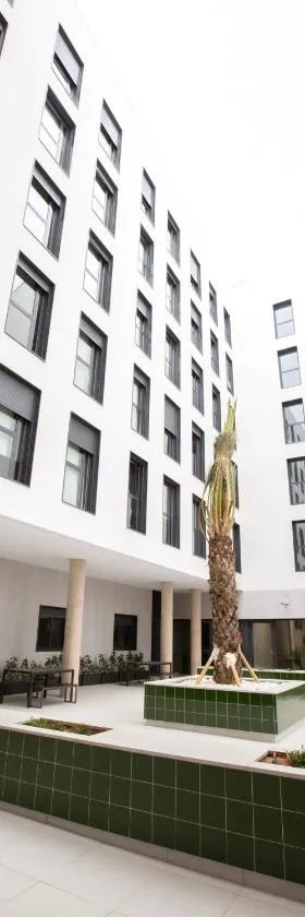 Micampus Burjassot Parque Student Residence，位于布尔哈索特的酒店