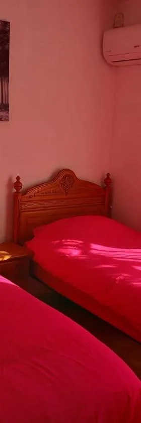 A room with a Sun view，位于奥里韦拉的酒店