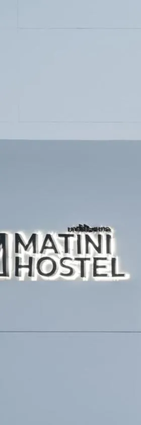 Matini Hostel grandstation，位于Bang Su的酒店