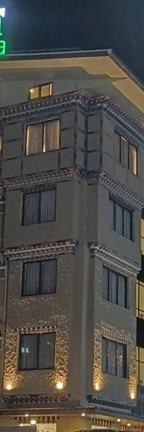 Hotel Dralha，位于廷布的酒店