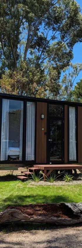 Tiny House 10 at Grampians Edge，位于Dadswells Bridge的酒店