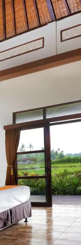Lumbung Asri Cottage，位于Mambal的酒店