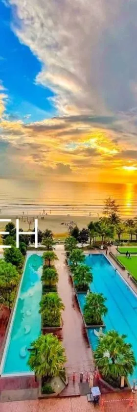PUTEH Timurbay Beachfront Private SEA view Suite Kuantan，位于关丹的酒店