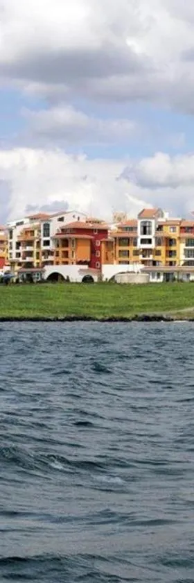 Hotel Fara - Marina Cape，位于阿赫洛伊的酒店