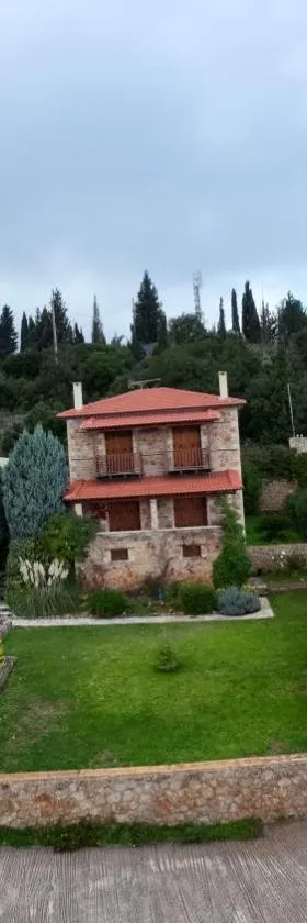 Konstantina，位于Ambelókipoi的酒店