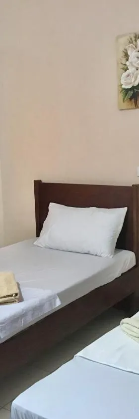 JBR Tourist Inn - Port Barton，位于Itaytay的酒店