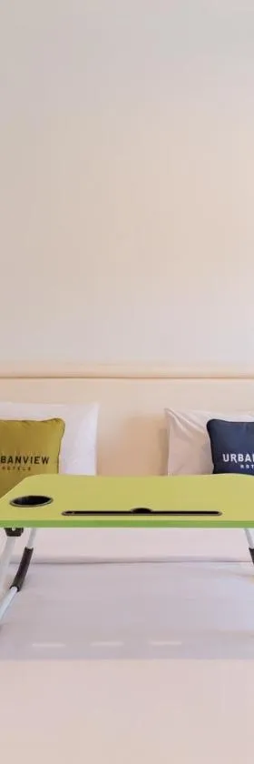 Urbanview Hotel Kazanan Lembang Bandung，位于万隆的酒店
