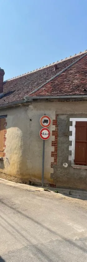 Maison de village à maligny 89，位于Maligny的酒店