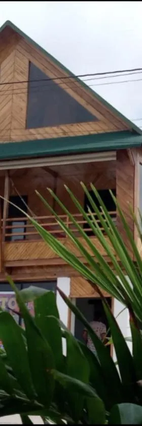 Chalet del Pacífico，位于哈马的酒店
