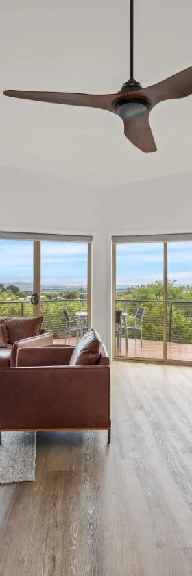 Beach Escape Penthouse 2 Bdr Apartment，位于桑迪角的酒店