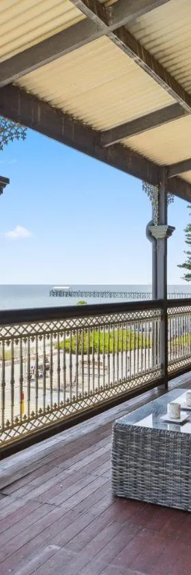 Swainson at Del Monte，位于Henley Beach的酒店