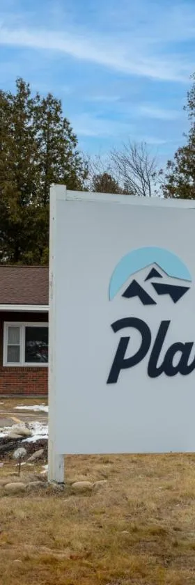 Sara Placid Inn & Suites，位于萨拉纳克莱克的酒店