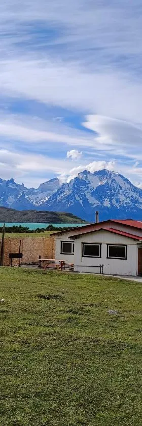 CABAÑA ESTANCIA LAZO，位于百内三塔的酒店