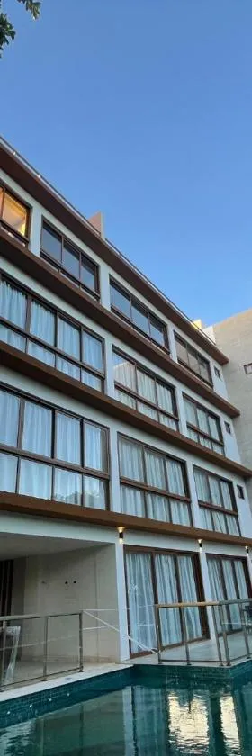 Guarajuba Suítes Premium Boutique Hotel，位于瓜拉久巴的酒店