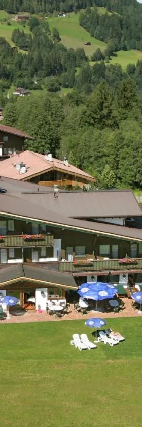 Alpenhotel Landhaus Küchl，位于蒂罗尔-基希贝格的酒店
