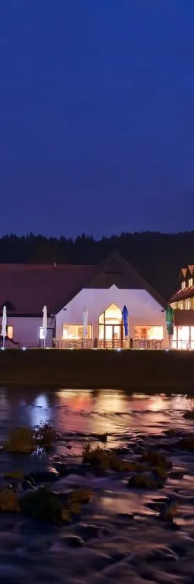 维尔酒店，位于Vír的酒店