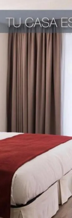 Hotel Pompaelo Plaza del Ayuntamiento & Spa，位于潘普洛纳的酒店