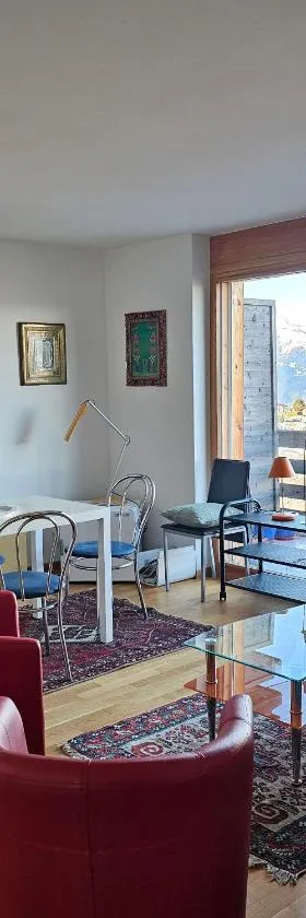 Appartement meublé à louer à Nax，位于Nax的酒店