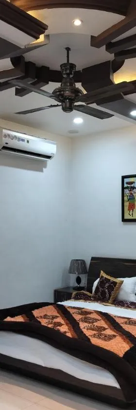 Hotel Dawat，位于Pura Raghunāth的酒店