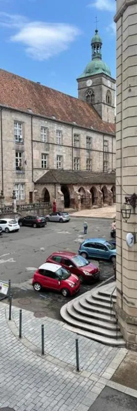 F2 Centre Historique Saint Colomban，位于吕克瑟伊莱班的酒店