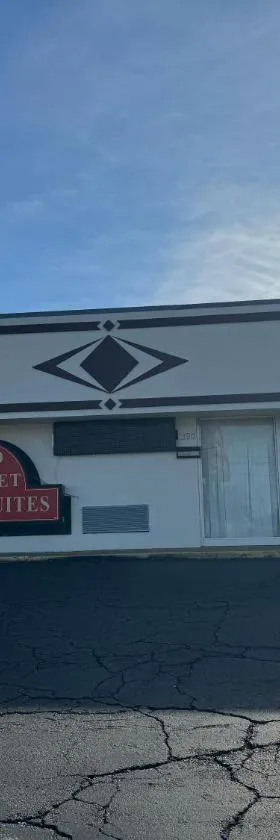 Red Carpet Inn & Suites - Danville，位于丹维尔的酒店