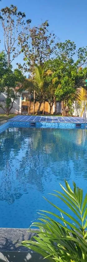 Rashiva Resort，位于阿姆波尔的酒店