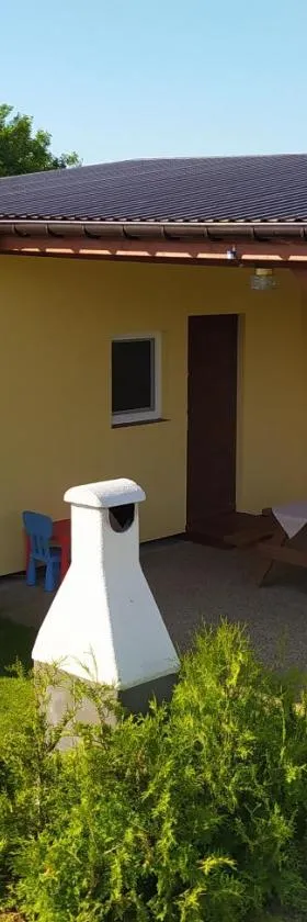 Noclegi Gądno，位于Gadno的酒店