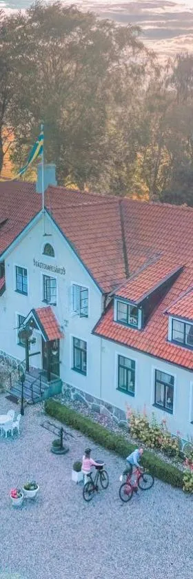 Hammenhögs gästgivaregård，位于Hammenhög的酒店