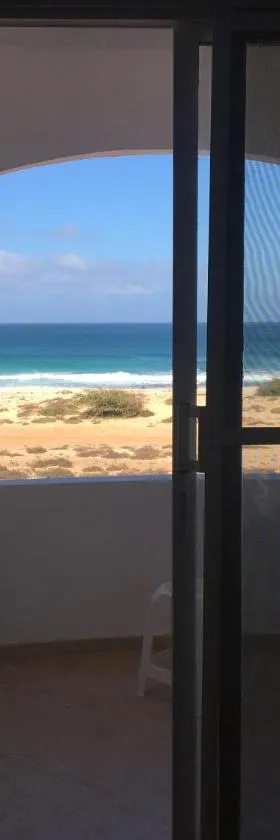 Pandora Ocean View am Praia Cabral，位于萨尔雷的酒店