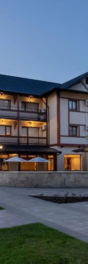 Hotel Cordillera，位于埃博森的酒店