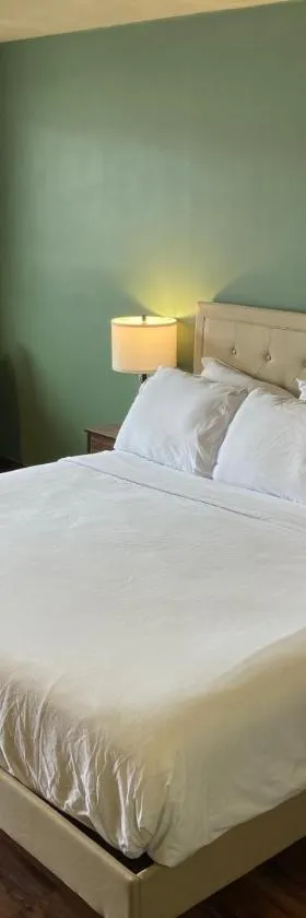 Valley Inn and Suites，位于弗伦奇利克的酒店