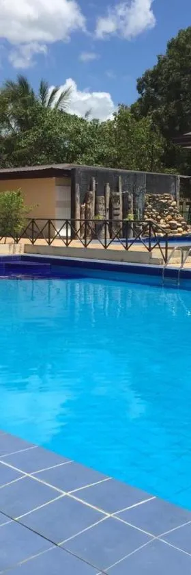 Villa Marilyn Resort and Hotel，位于科隆的酒店