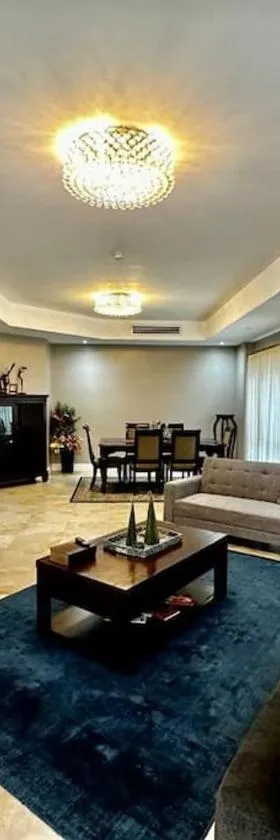 Three Bedroom at One Woodbrook Place，位于西班牙港的酒店