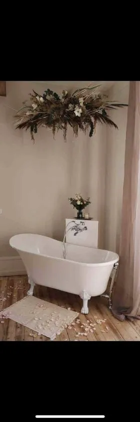 Suite romantique au château，位于Moisdon-la-Rivière的酒店