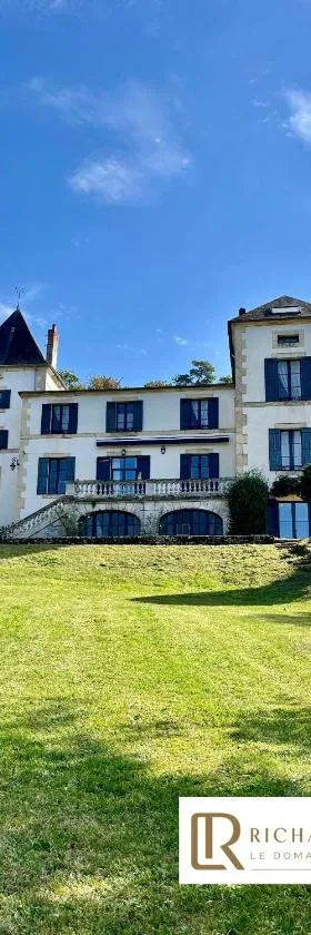 Richard Lequet Domaine gastronomique du Val d Atur，位于保拉扎克的酒店