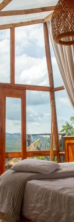 NaturalMente Glamping，位于San Antonio del Tequendama的酒店