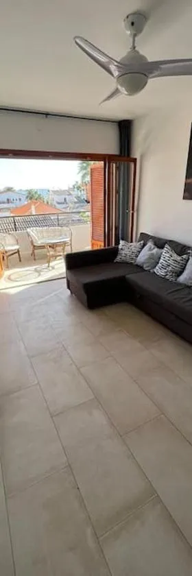 Apartamento en Santiago de la Ribera，位于圣哈维耶尔的酒店