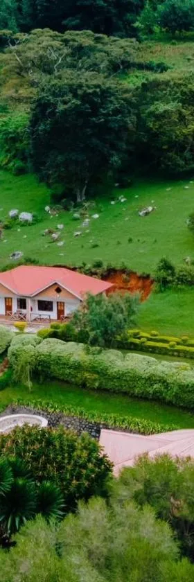 Swiss Farm Cottage，位于Lushoto的酒店