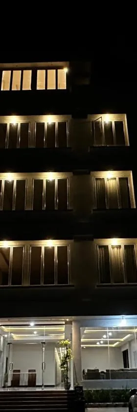 Grands Orchid Hotel，位于Lahat的酒店