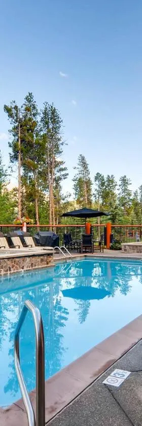BlueSky Breckenridge，位于布雷肯里奇的酒店