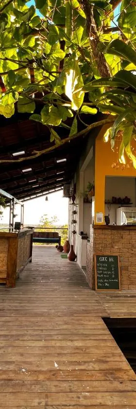OXE hostel，位于莫雷雷的酒店