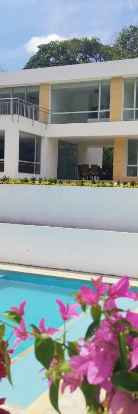 Montecarlo Club，位于拉米萨的酒店
